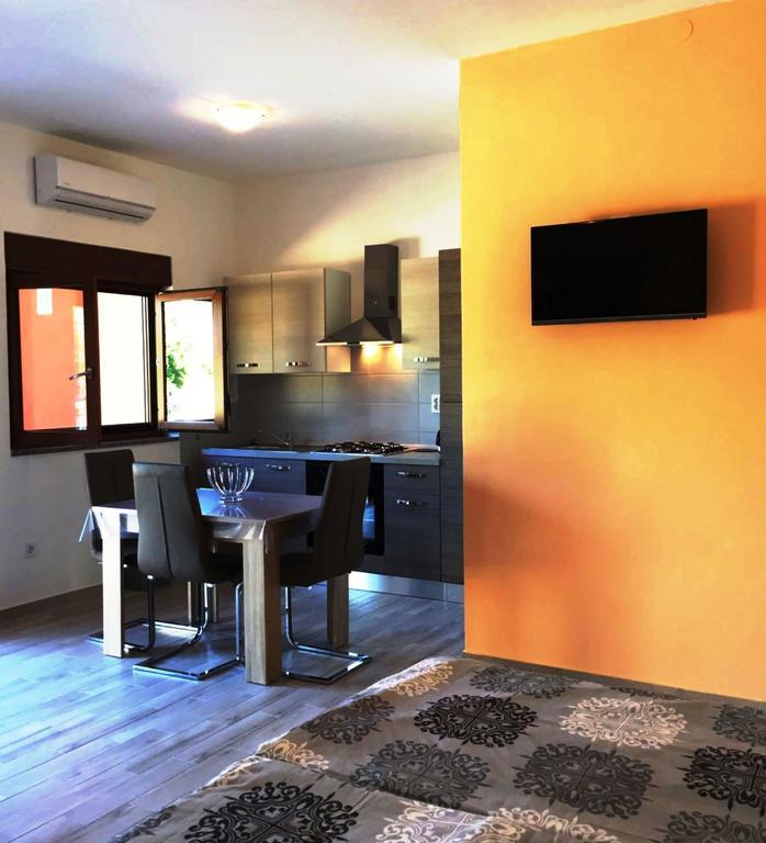 Goga Mare Apartment 로비니 외부 사진