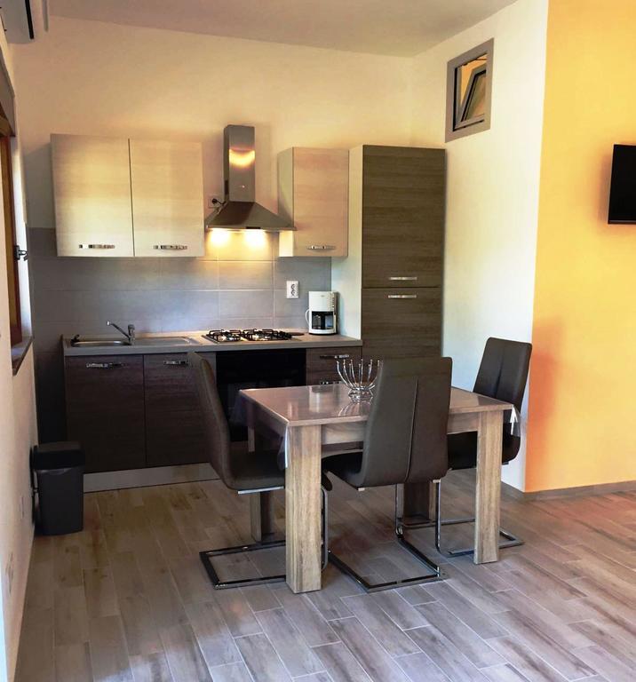 Goga Mare Apartment 로비니 외부 사진