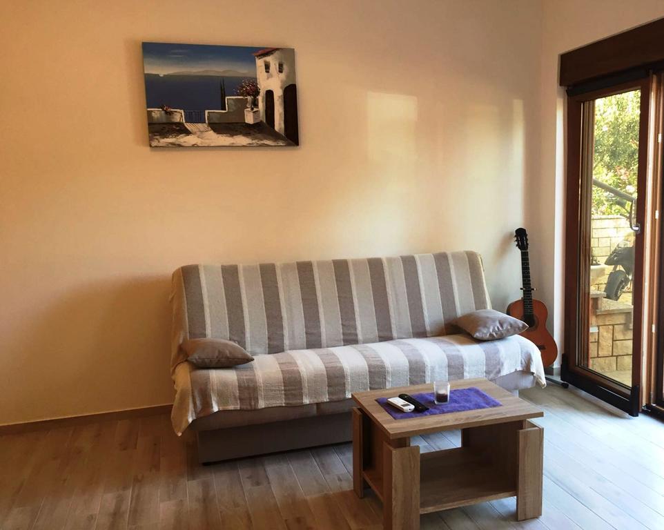 Goga Mare Apartment 로비니 외부 사진