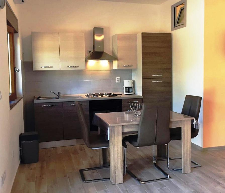Goga Mare Apartment 로비니 외부 사진